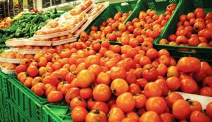 دراسة..تناول الطماطم يحسين الخصوبة