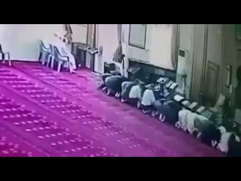 موت بالمسجد