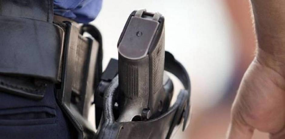 كلميم.. شرطي يستخدم سلاحه لتوقيف شخص عرض المواطنين للخطر