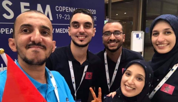 فوز طلبة الطب المغاربة بالمسابقة العالمية للمحاكاة الطبية “سيمكاب” بجمهورية التشيك