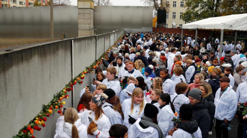 ألمانيا تحتفل بالذكرى الثلاثين لسقوط جدار برلين