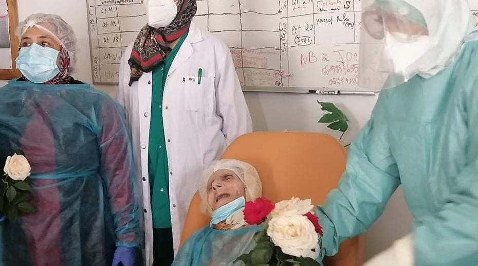 "مي فاطنة" عمرها 110 سنوات.. هزمت فيروس كورونا وغادرت مستشفى فاس