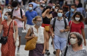 منظمة الصحة العالمية تزفُ "بيانات سارة" حول تفشي وباء كورونا