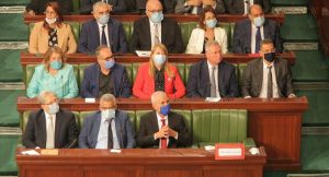 كورونا يفتك بـ برلمان تونس.. إصابة 18 نائبا دفعة واحدة