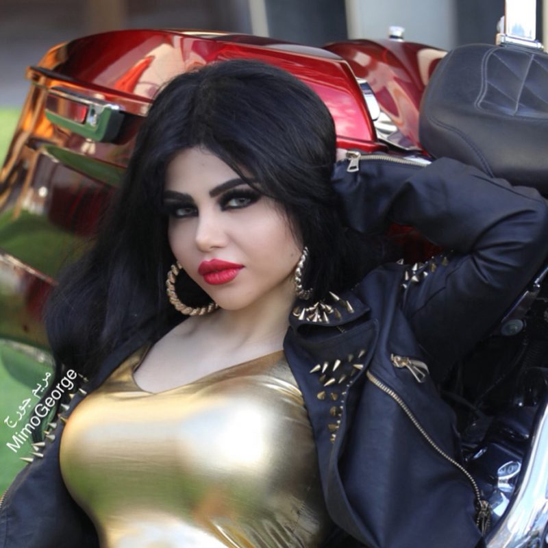ملكة جمال مصر تنشر صوراً غير لائقة وتثير ضجة... "صور"