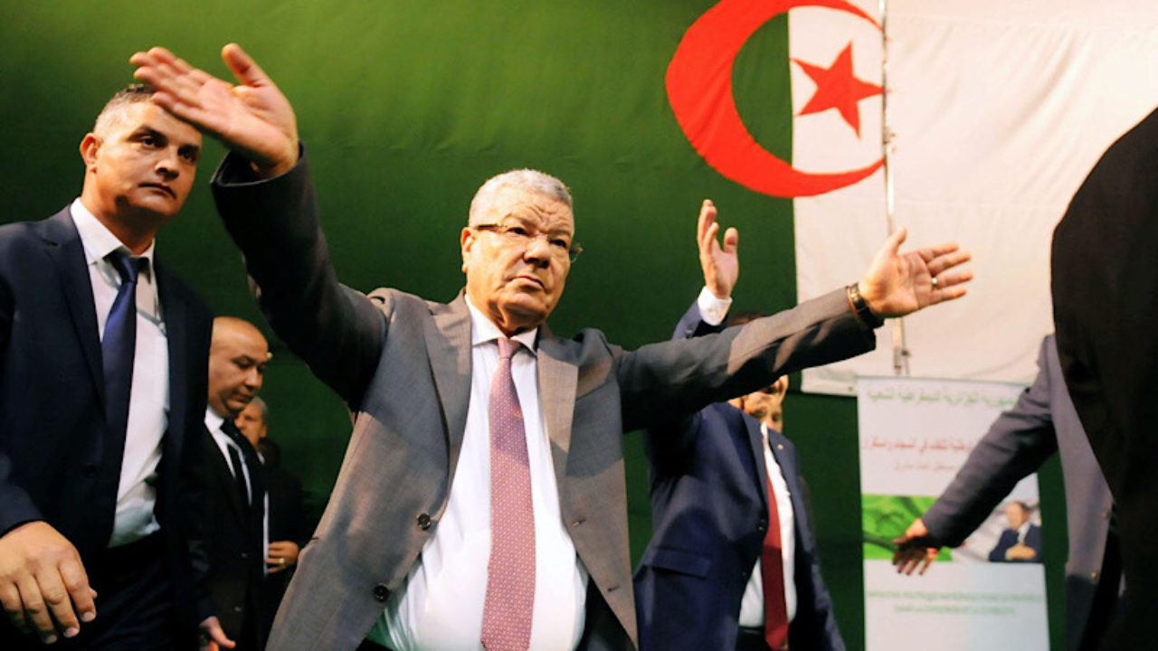 أمين عام حزب جزائري يتقدم بطلب اللجوء السياسي الى المغرب
