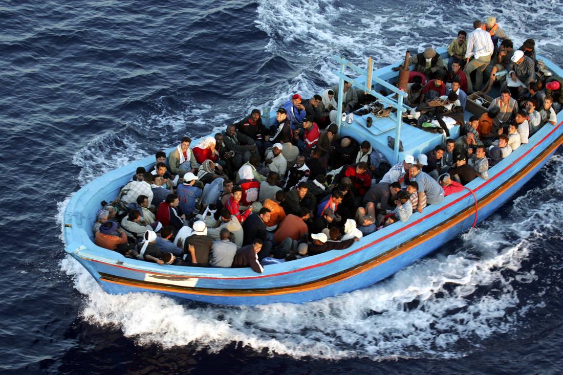 40 مهاجرا مغربيا