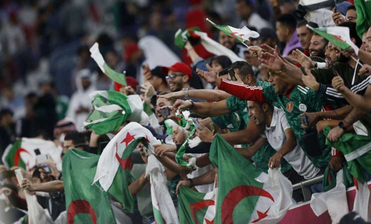 الجزائريين
