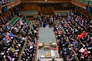 البرلمان البريطاني و الحكم الذاتي
