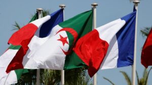 الحكومة الفرنسية و الجزائر