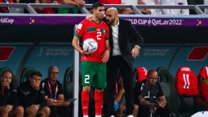 وليد الركراكي وحكيمي