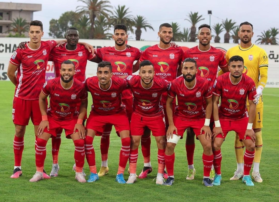 حسنية أكادير يحافظ على موقعه بالقسم الأول
