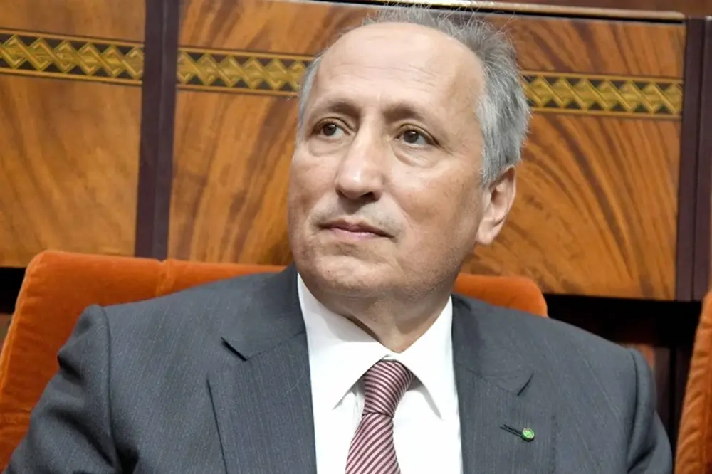 جدل واسع بالمغرب بعد قرار إعادة إدماج تلاميذ مفصولين فوق سن 22 سنة في المدارس