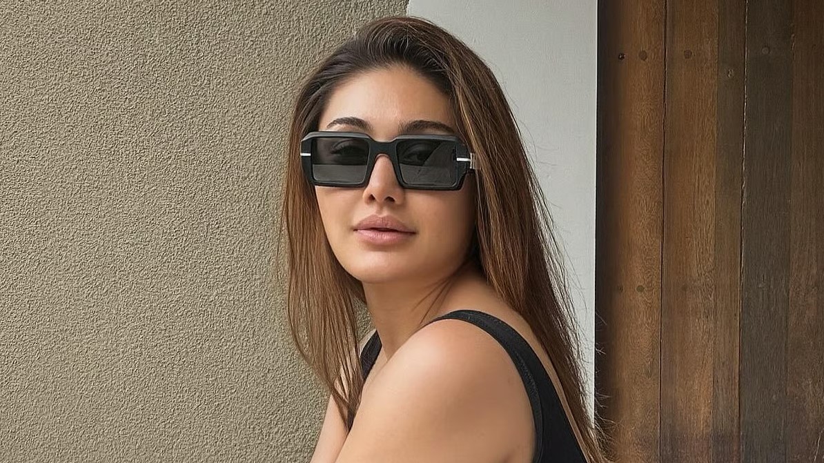 سبب صادم وراء وفاة نجمة بوليوود شيفالي جاريوالا وهي في الأربعينيات