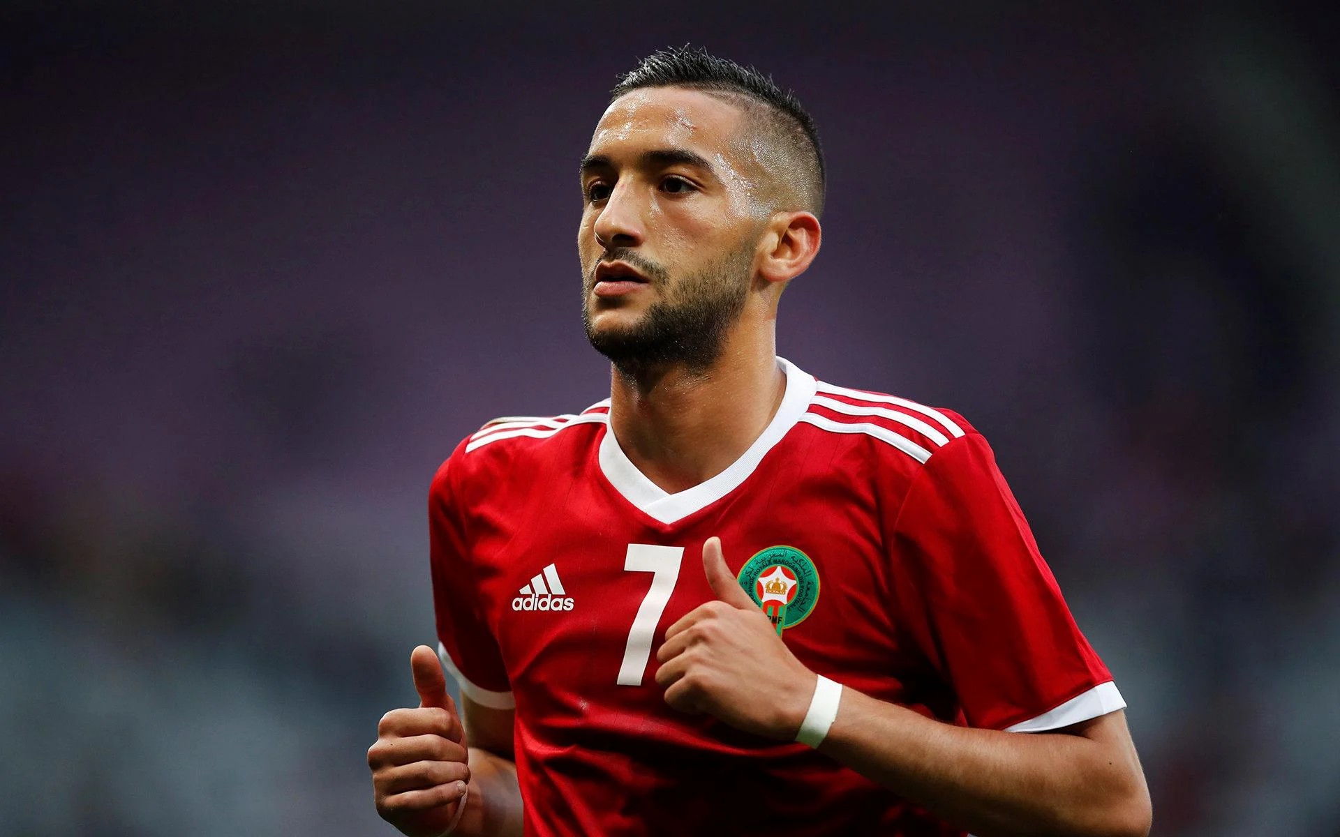 حكيم زياش يقترب من العودة إلى الدوري الهولندي وسط اهتمام أوروبي واسع